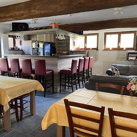 B&B Hotel In Ferme De Leuze Nabij Durbuy, Eigen Laadpalen Somme-Leuze Esterno foto
